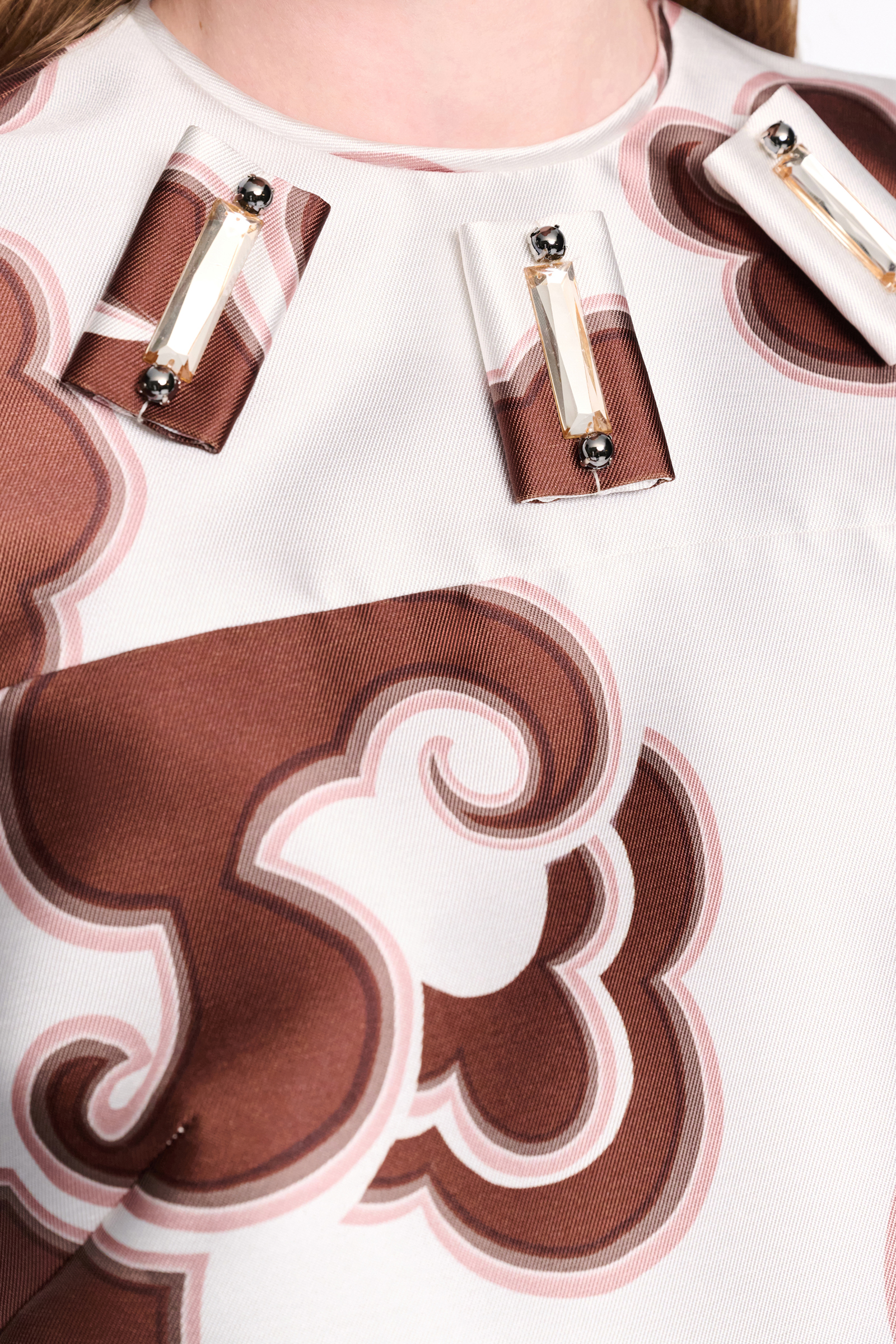 Dorothee Schumacher Embellished shift dress in printed duchesse twill offwhite chocolate