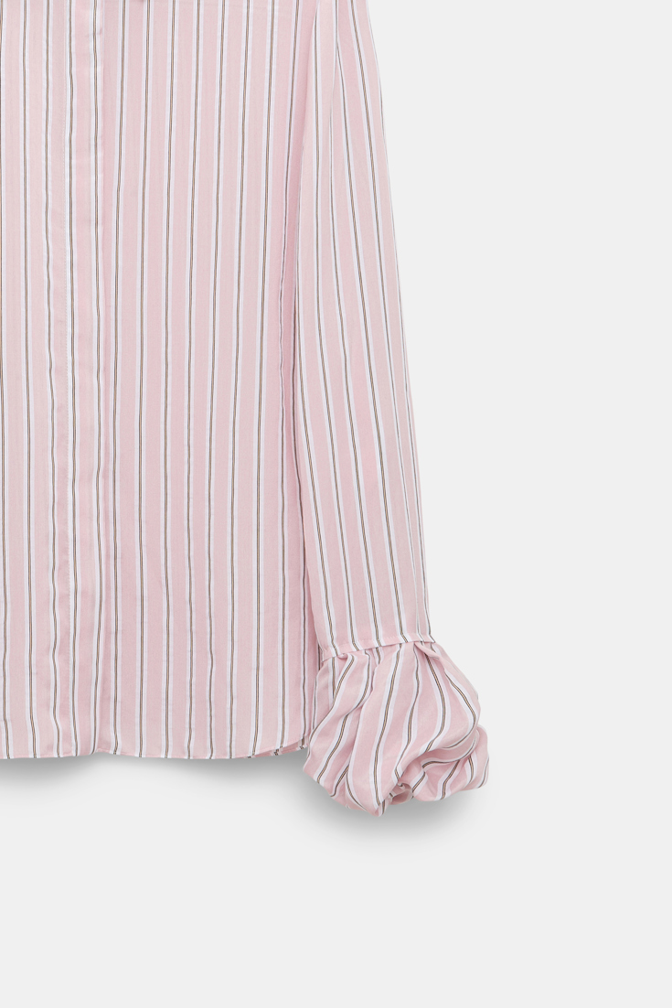 Dorothee Schumacher Bluse aus gestreiftem Organdy Voile mit Ballon-Cuff Detail rose stripe