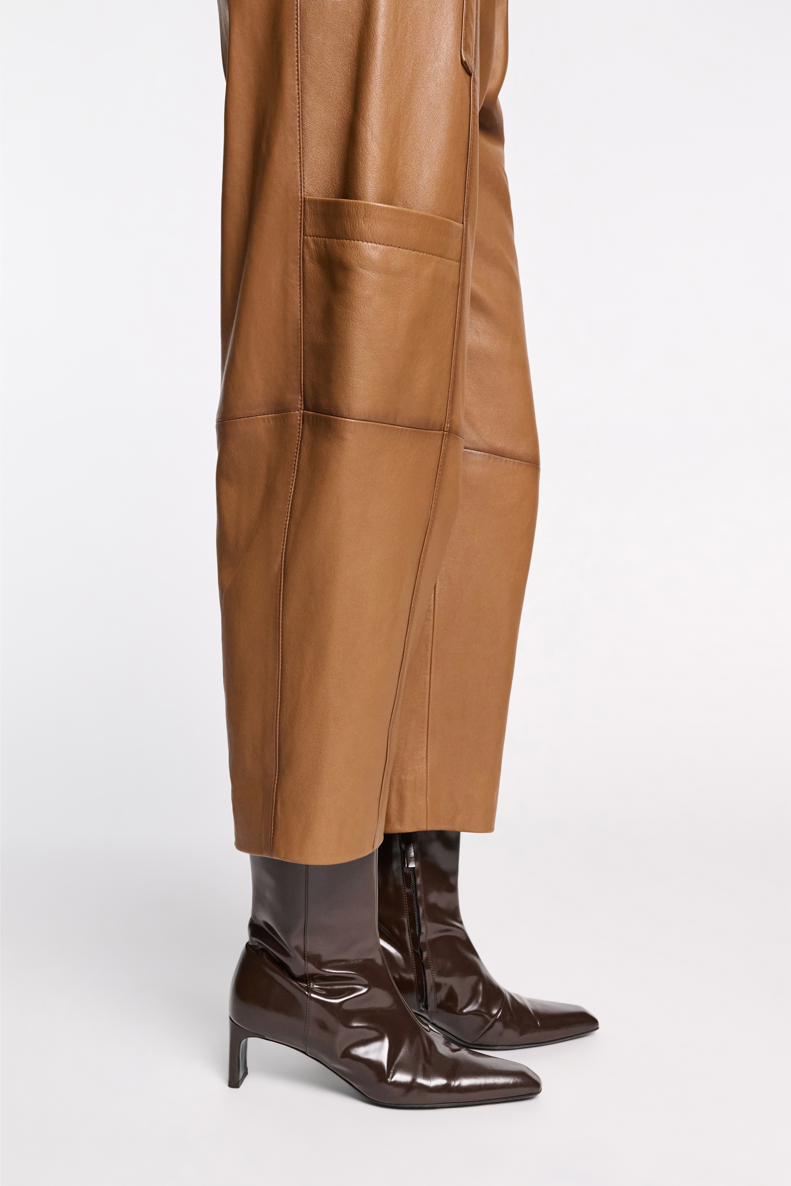 Dorothee Schumacher Peg top leather pants terra