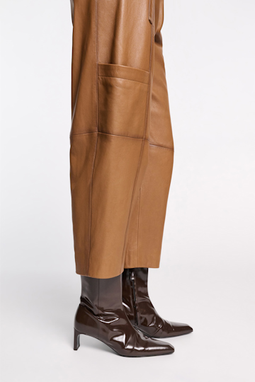 Dorothee Schumacher Peg top leather pants terra