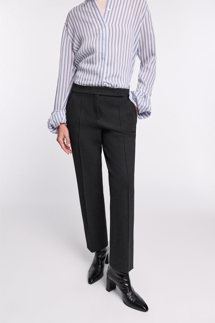 Dorothee Schumacher Hose mit schmalem Bein aus Punto Milano charcoal melange