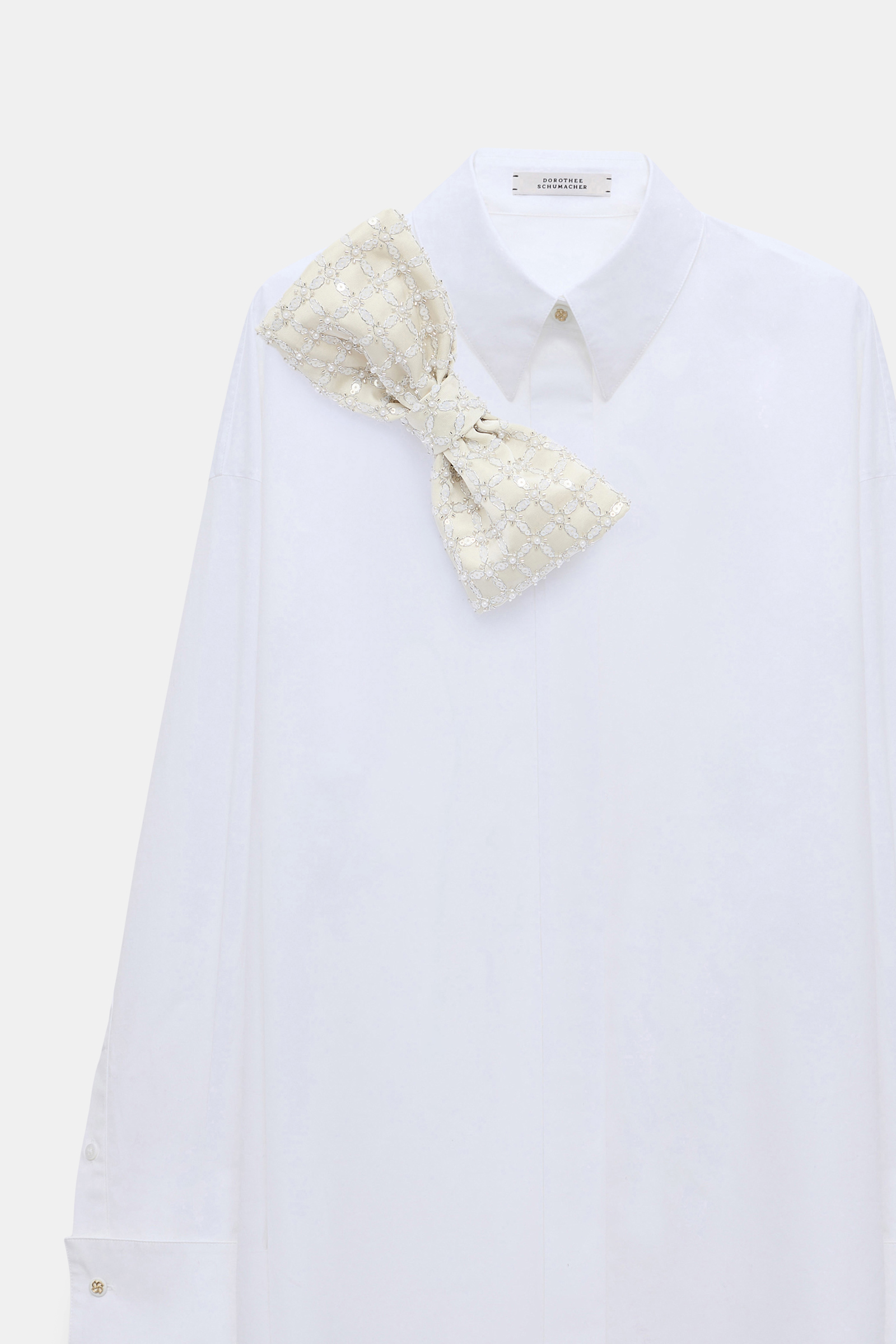 Dorothee Schumacher Hemd mit Bow-Brosche aus Baumwoll-Popeline white pearl