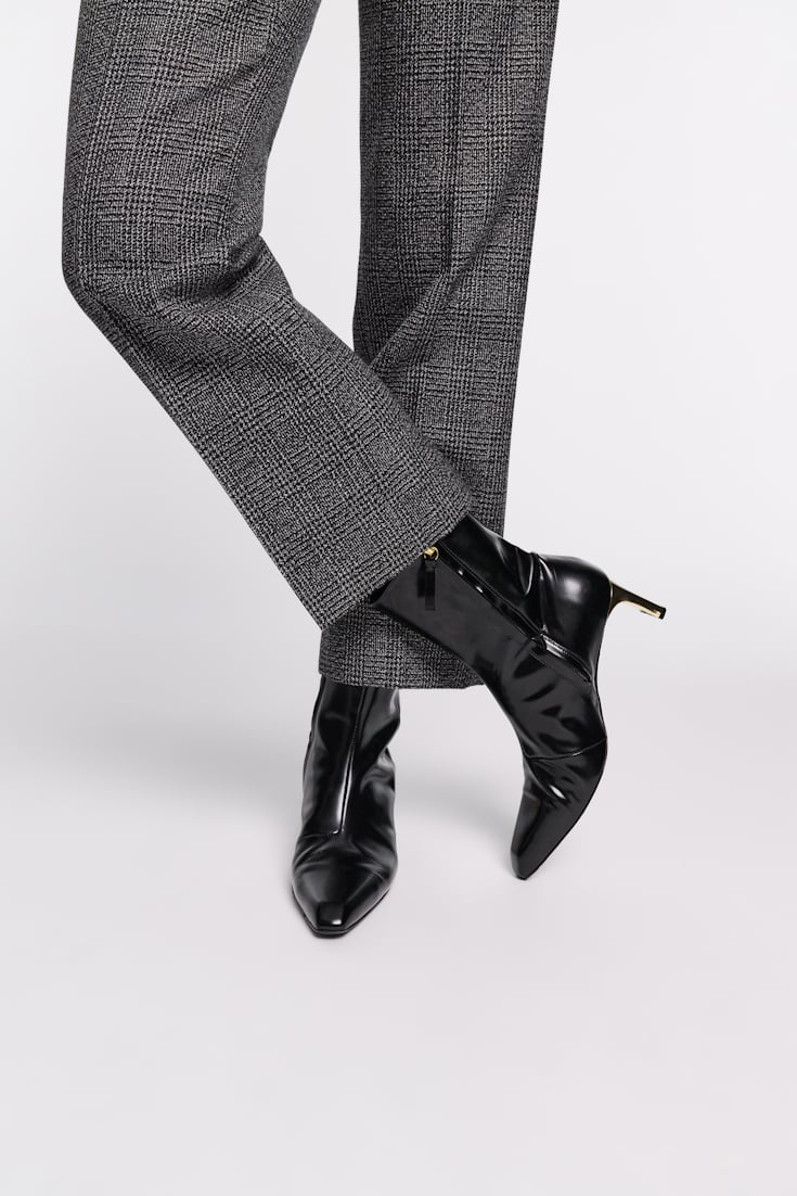 Dorothee Schumacher Ankle boots with golden heel pure black