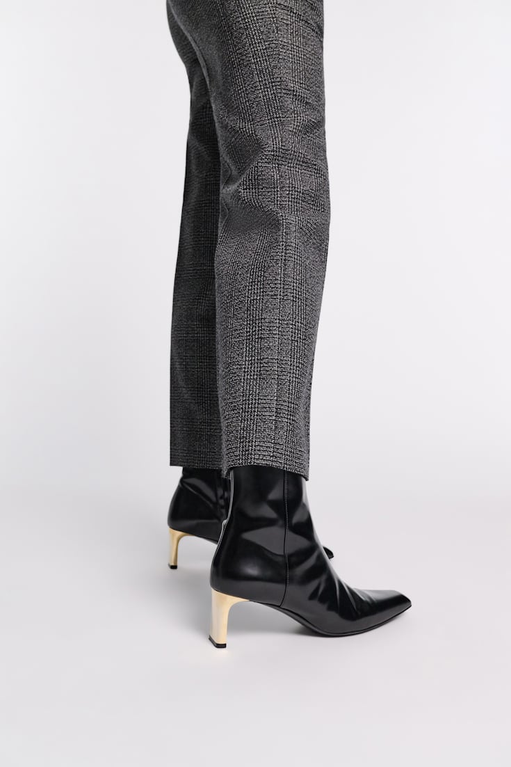 Dorothee Schumacher Ankle boots with golden heel pure black