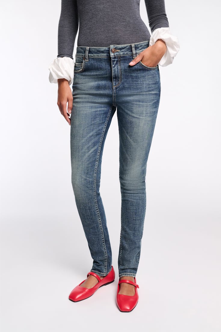 Dorothee Schumacher Mary-Janes with elastic strap true red