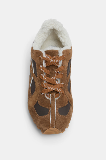 Dorothee Schumacher Sneaker mit Shearlin-Futter aus Materialmix camel brown