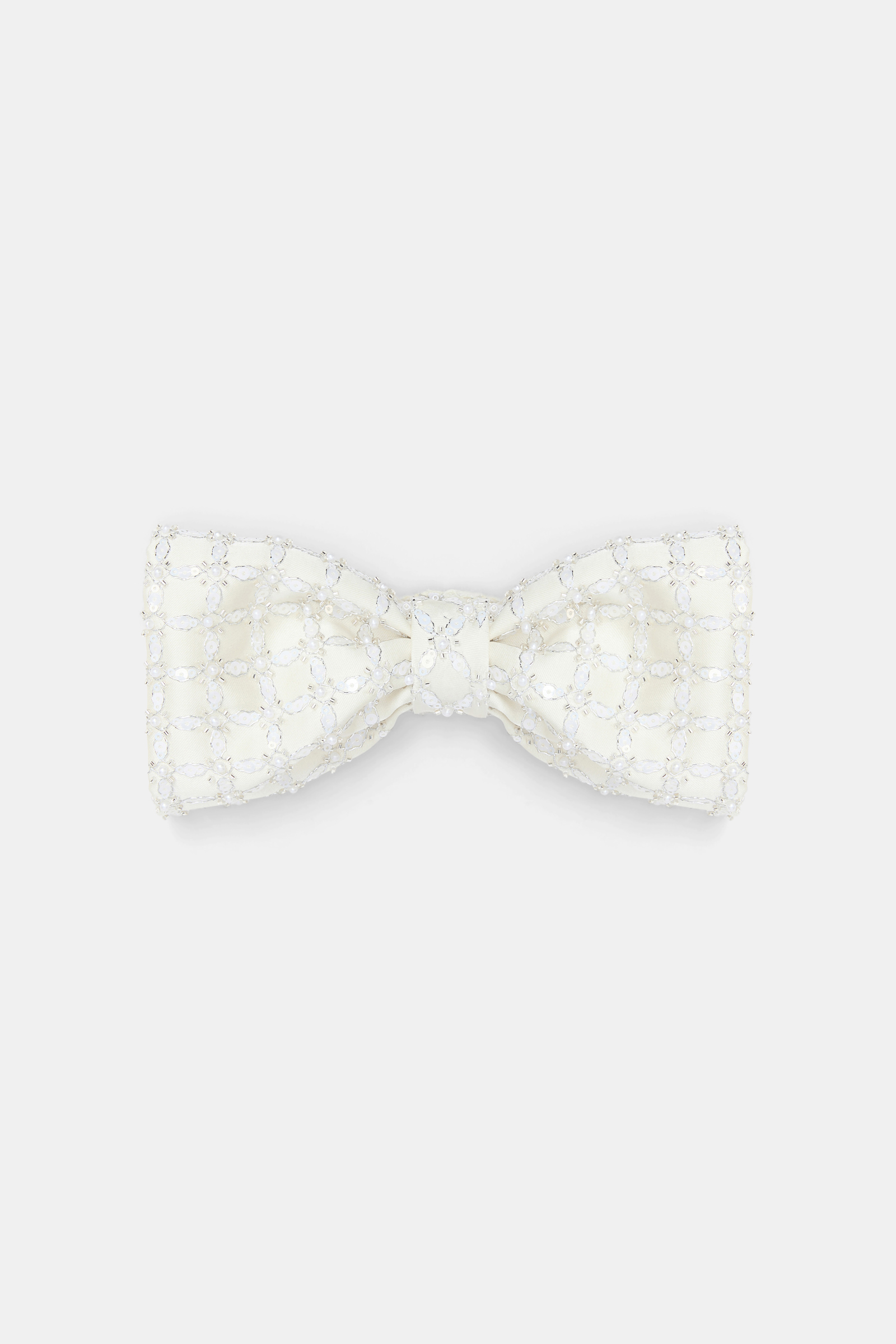 Dorothee Schumacher Embellished Duchesse bow brooch pearl