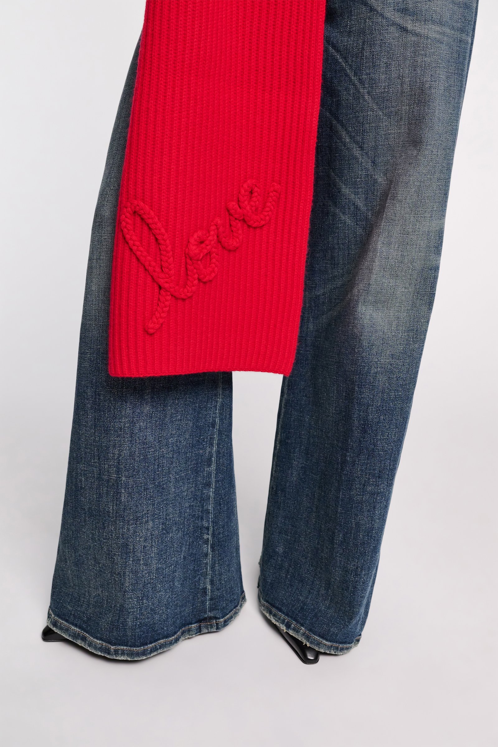 Dorothee Schumacher Ribbed Merino-cashmere LOVE scarf lollipop