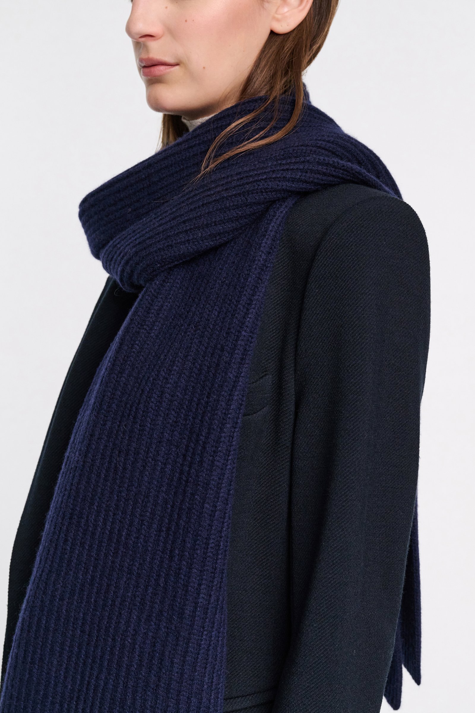 Dorothee Schumacher Ribbed Merino-cashmere LOVE scarf true navy