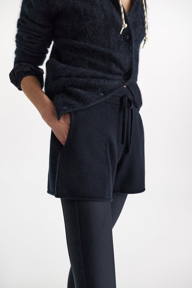 Dorothee Schumacher Merino-cashmere drawstring shorts night blue