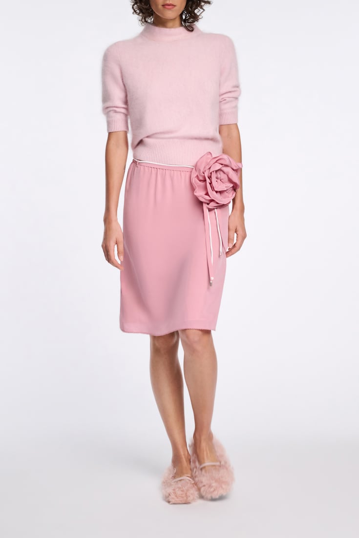 Dorothee Schumacher Silk skirt with XL flower brooch Rose
