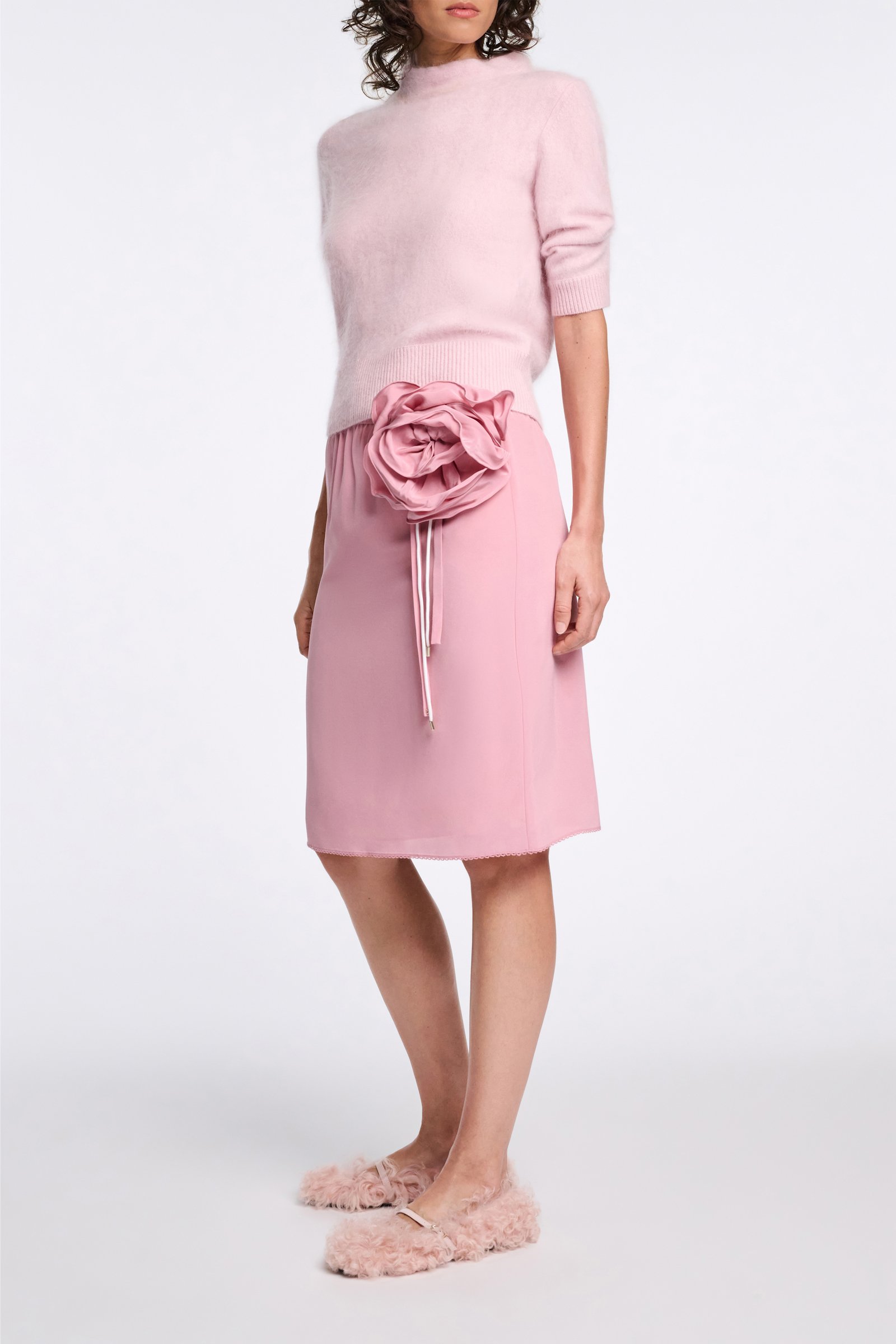 Dorothee Schumacher Silk skirt with XL flower brooch Rose