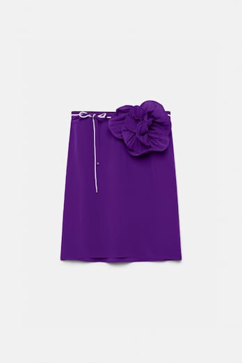 Dorothee Schumacher Seidenrock mit Maxi-Blumenbrosche lilac