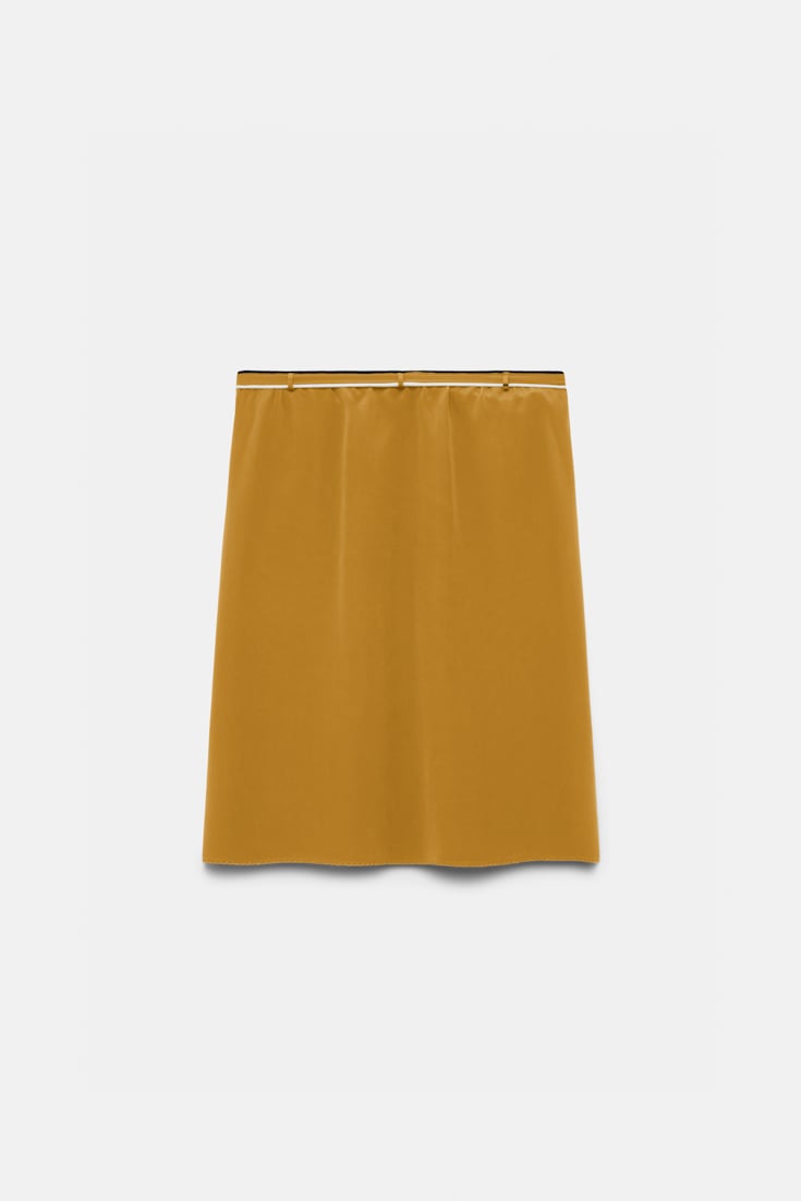 Dorothee Schumacher Seidenrock mit Maxi-Blumenbrosche curry