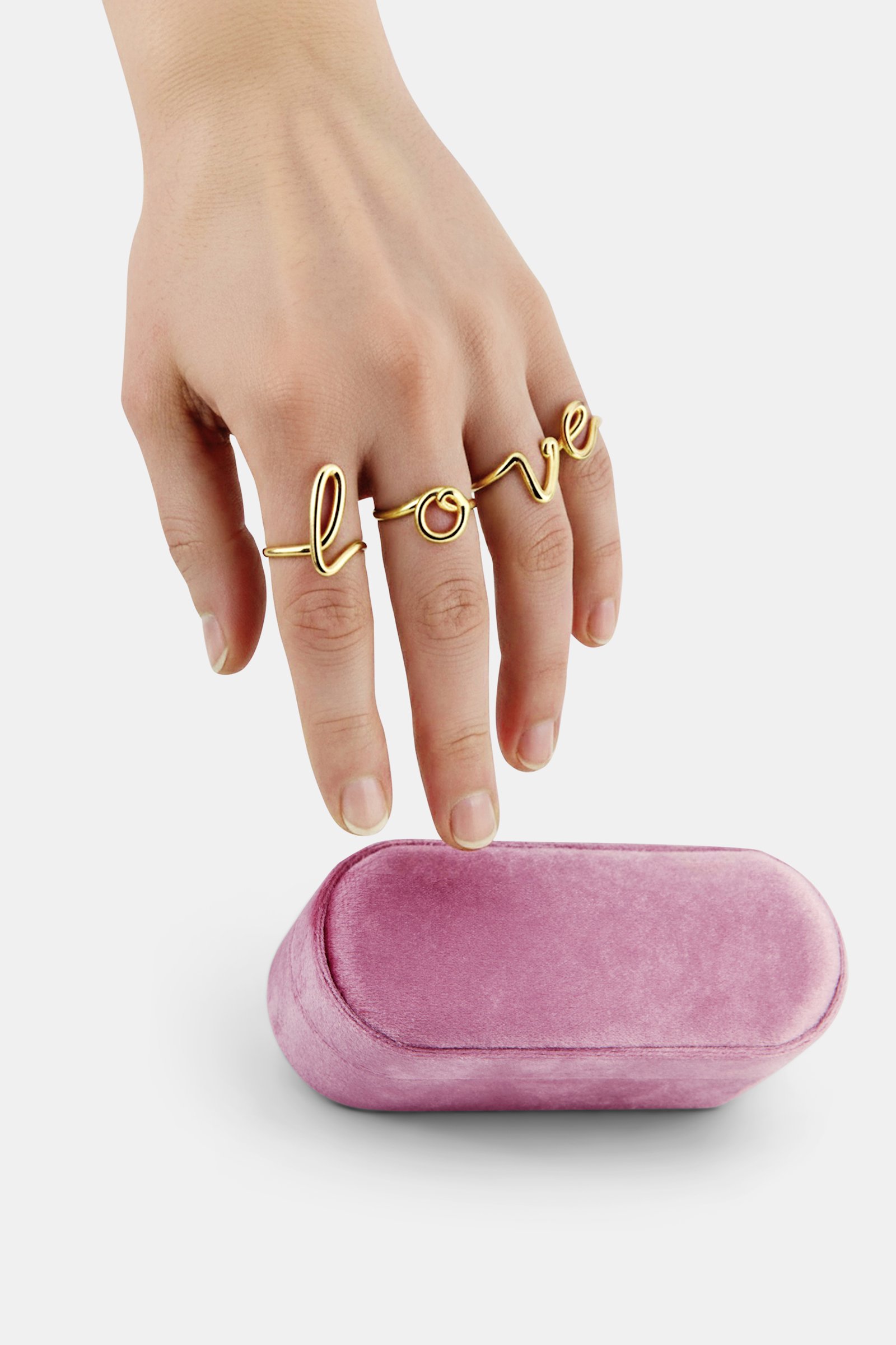 Dorothee Schumacher Set of 4 gold-plated LOVE rings gold