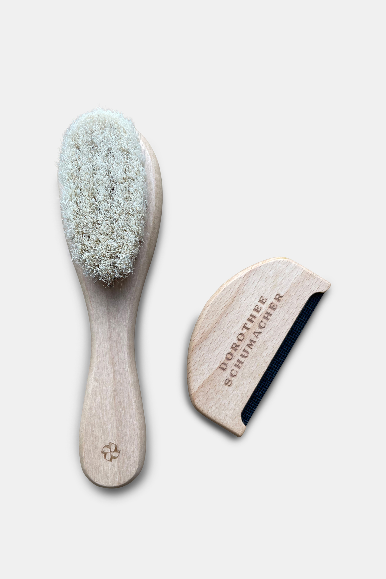 Dorothee Schumacher Fluffy care set light wood