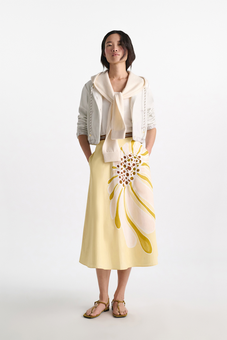 Dorothee Schumacher Hood accessory camellia white