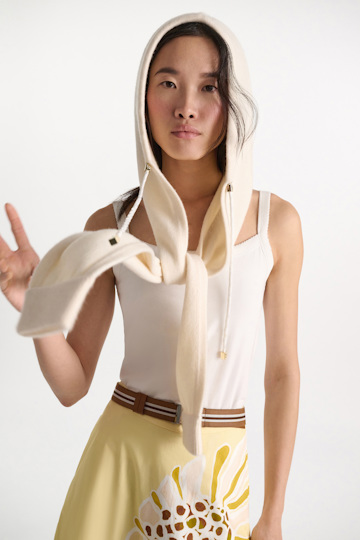 Dorothee Schumacher Styling Piece mit Kapuze camellia white