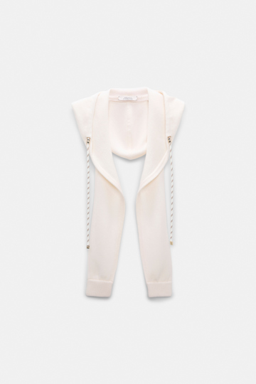 Dorothee Schumacher Hood accessory camellia white