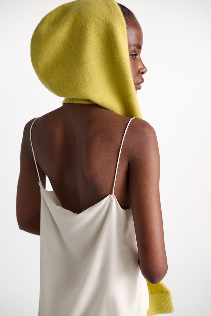 Dorothee Schumacher Hood accessory goldfinch