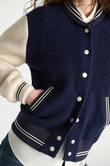 Dorothee Schumacher Oversized Bomberjacke aus Alpaka-Mix navy white