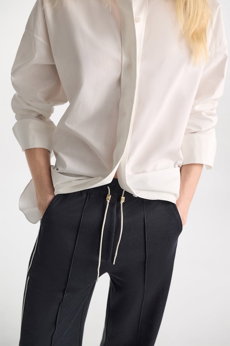 Dorothee Schumacher Trackpants mit gestricktem Seitenstreifen dark navy