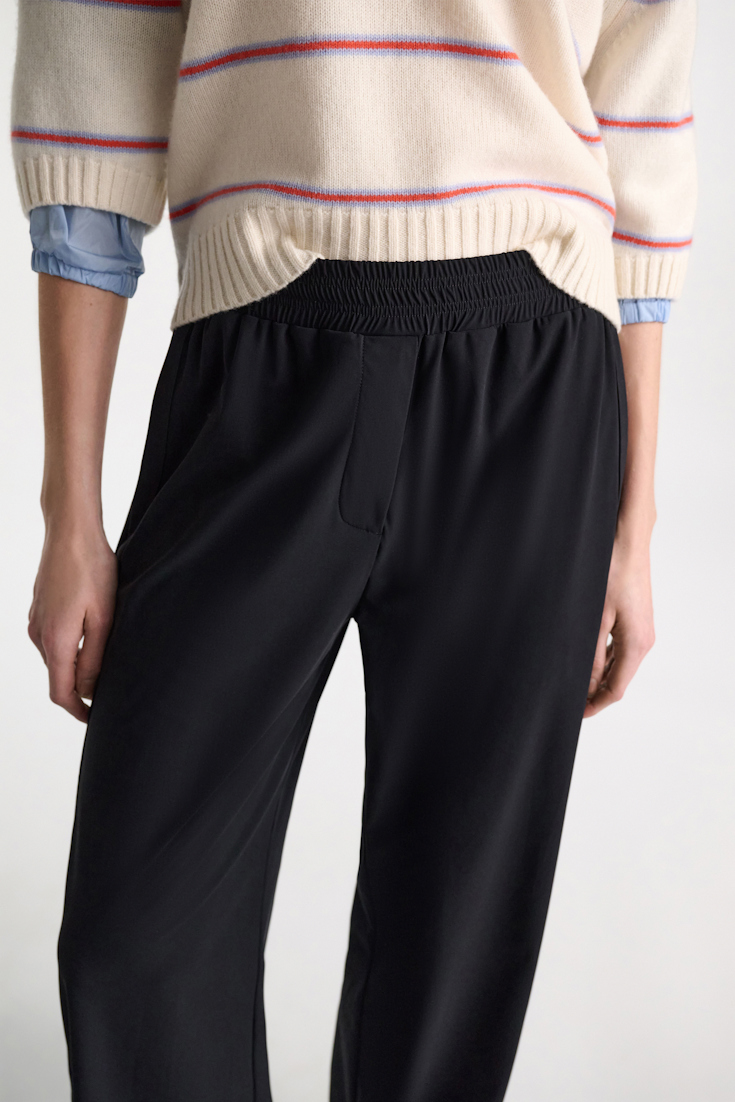 Dorothee Schumacher Track pants in technical jersey pure black