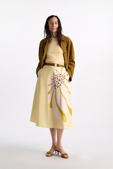 Dorothee Schumacher Stretch cotton shrunken T-shirt with contrast trim bisquit