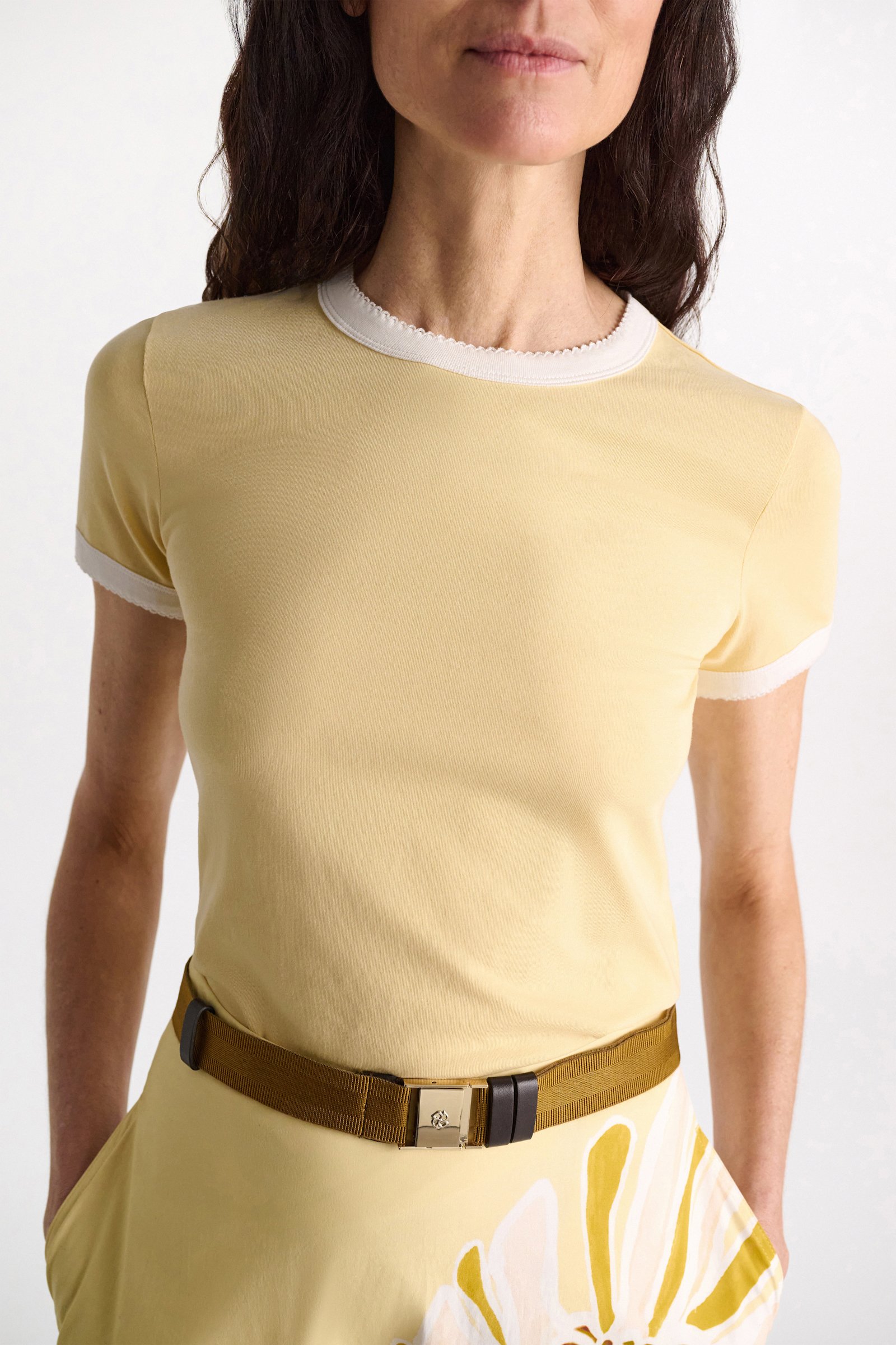Dorothee Schumacher Stretch cotton shrunken T-shirt with contrast trim bisquit
