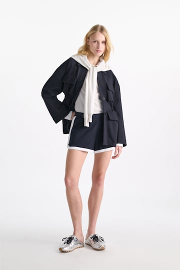 Dorothee Schumacher Long sleeve top with hood and layered look pure white