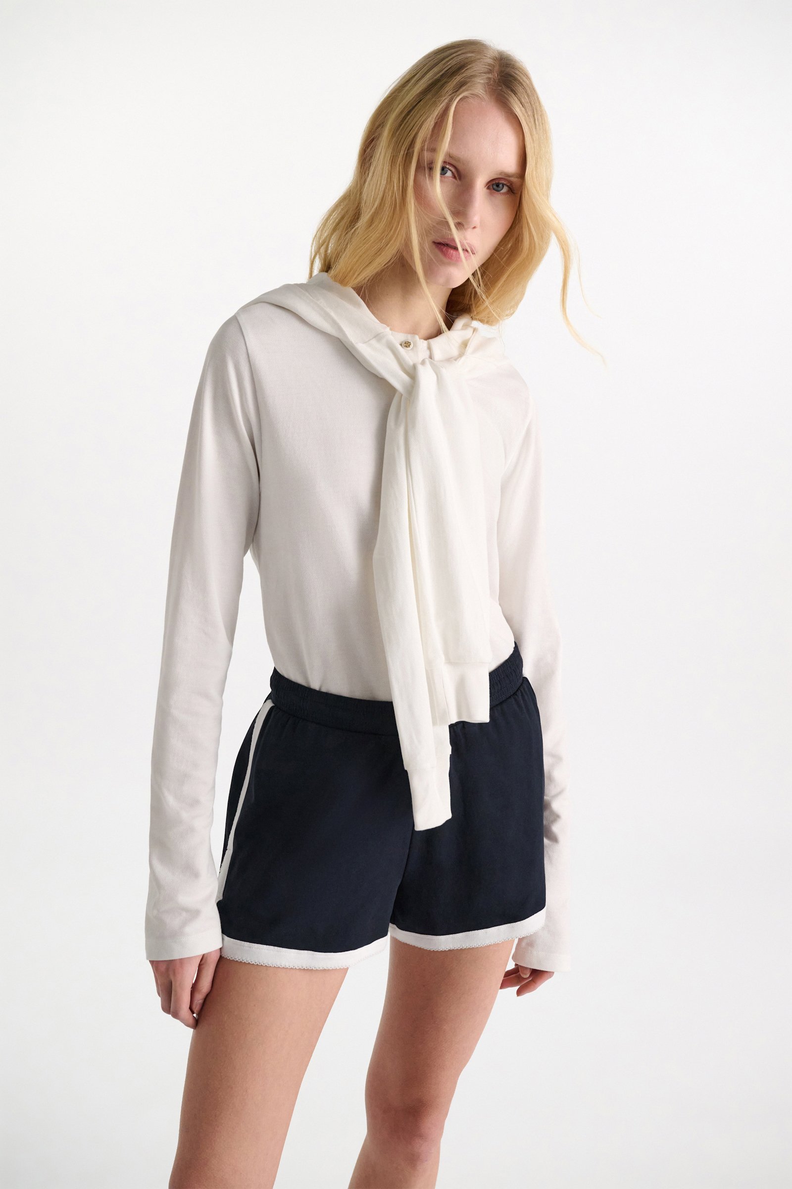Dorothee Schumacher Long sleeve top with hood and layered look pure white