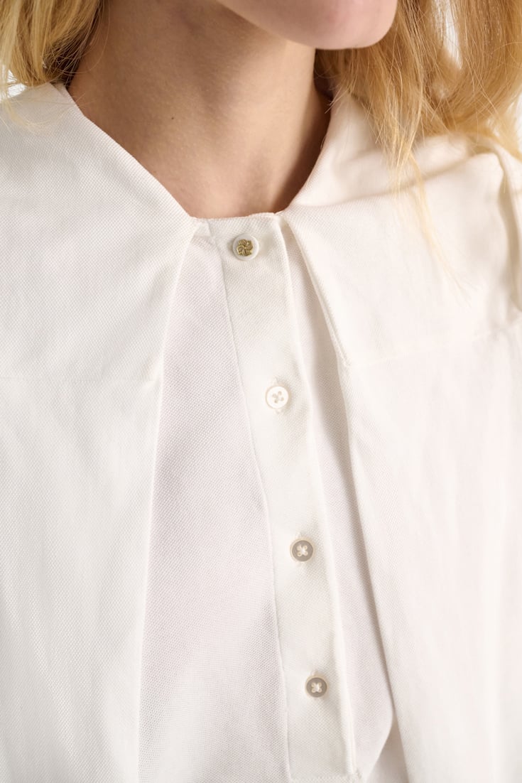 Dorothee Schumacher Long sleeve top with hood and layered look pure white