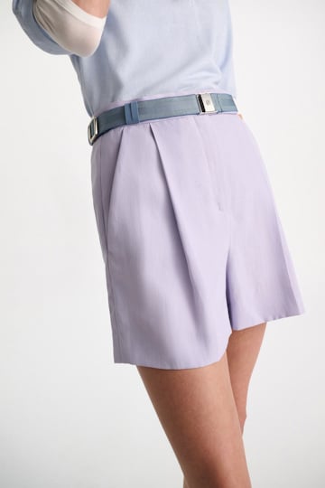 Dorothee Schumacher Shorts aus technischem Leinen violet