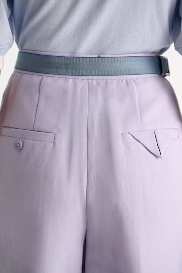 Dorothee Schumacher Shorts aus technischem Leinen violet