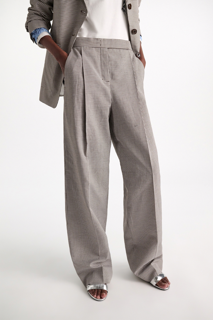 Dorothee Schumacher Karierte Hose aus technischem Leinen white & walnut