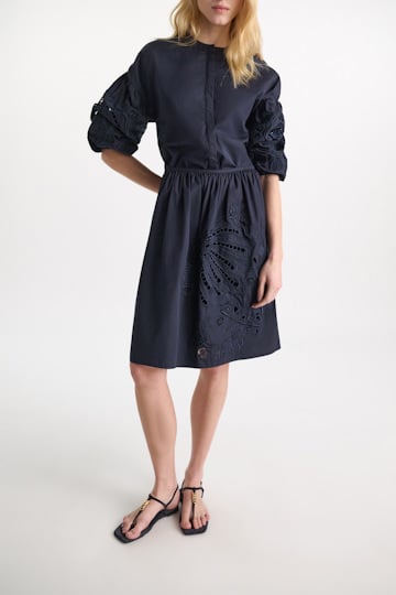 Dorothee Schumacher Rock mit Broderie-Anglais-Stickerei aus Baumwolle dark navy