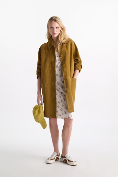 Dorothee Schumacher Ledermantel aus Veloursleder greenish brown