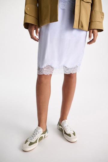 Dorothee Schumacher Gedoppelter Lingerie-Rock aus Seiden-Habotai icy sky