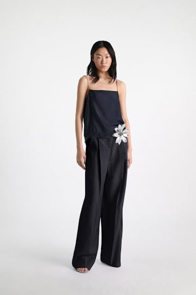 Dorothee Schumacher Gedoppeltes Lingerie-Top aus Seiden-Habotai dark navy