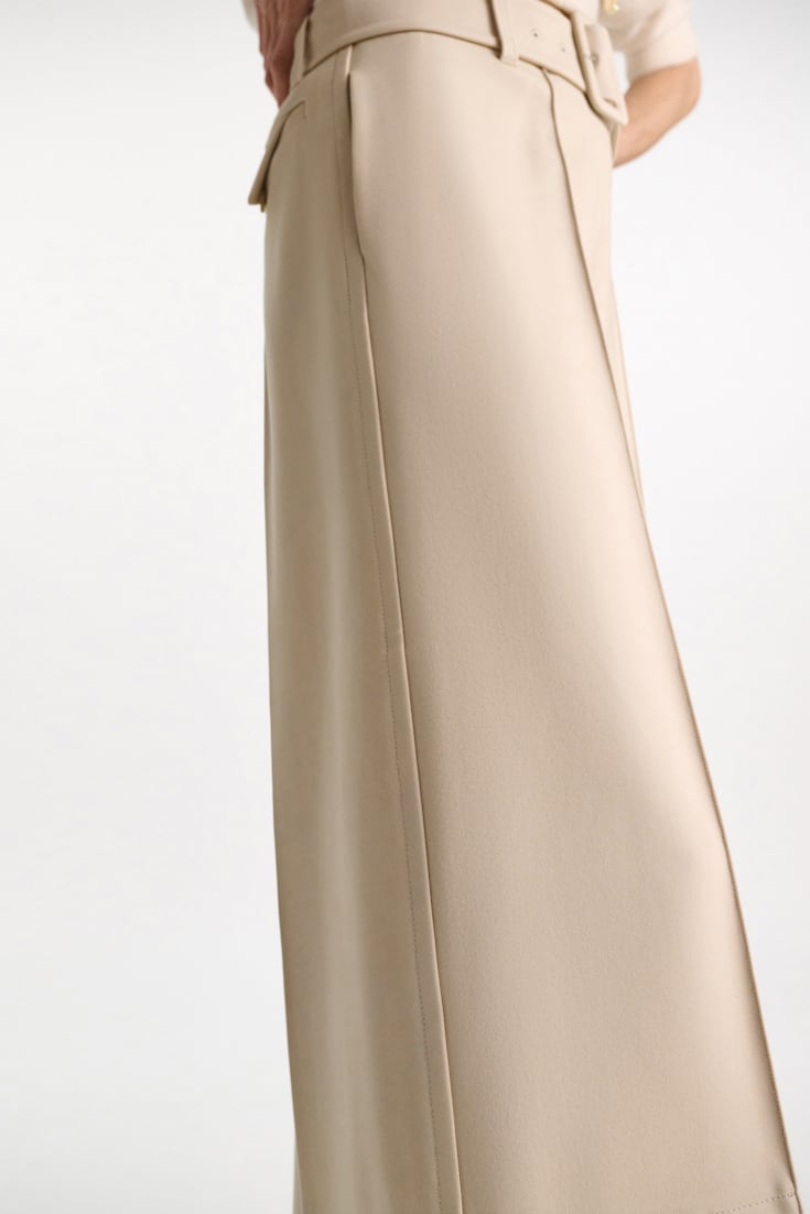 Dorothee Schumacher High-waisted culottes in Punto Milano soft sand