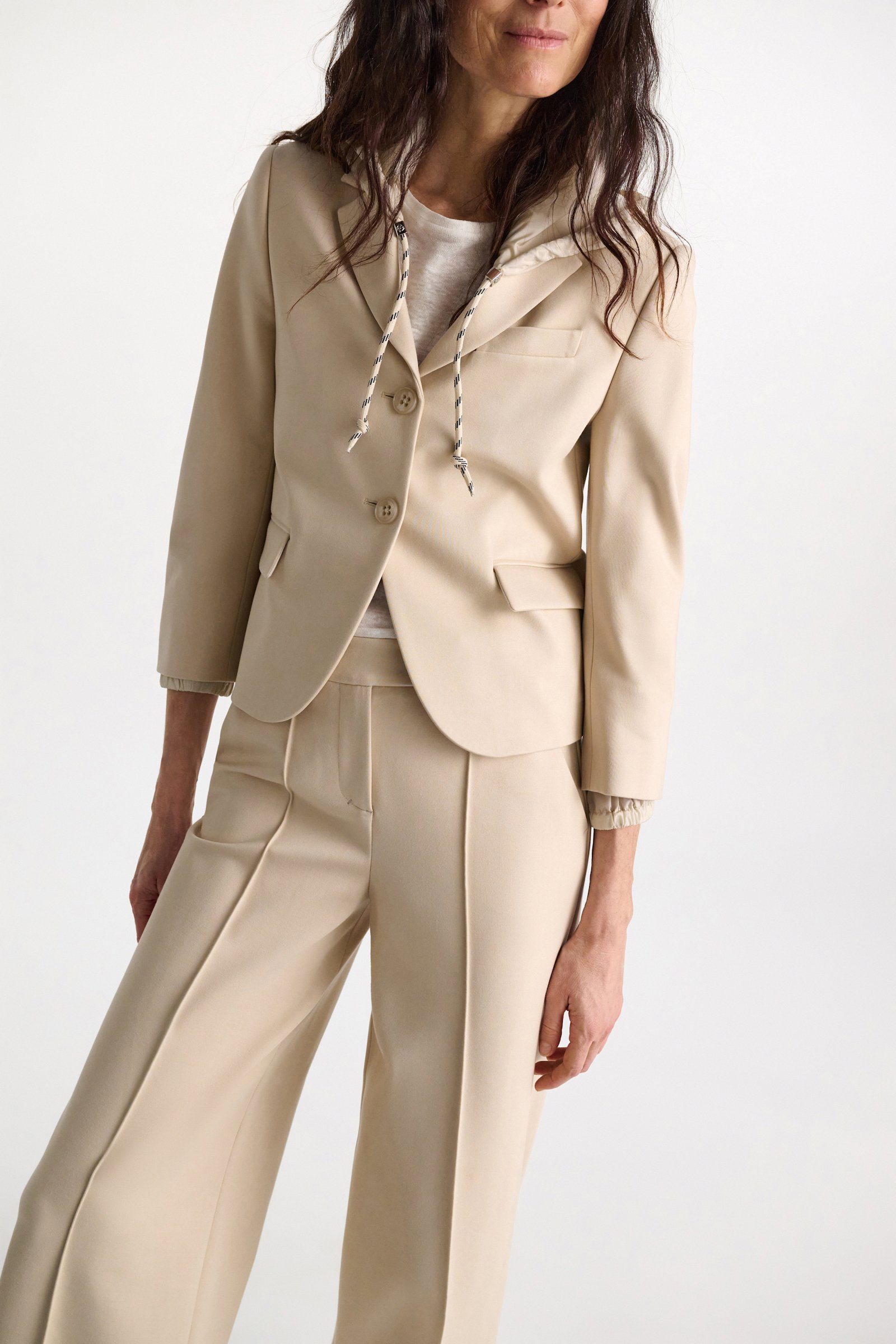 Dorothee Schumacher Cropped blazer in Punto Milano soft sand