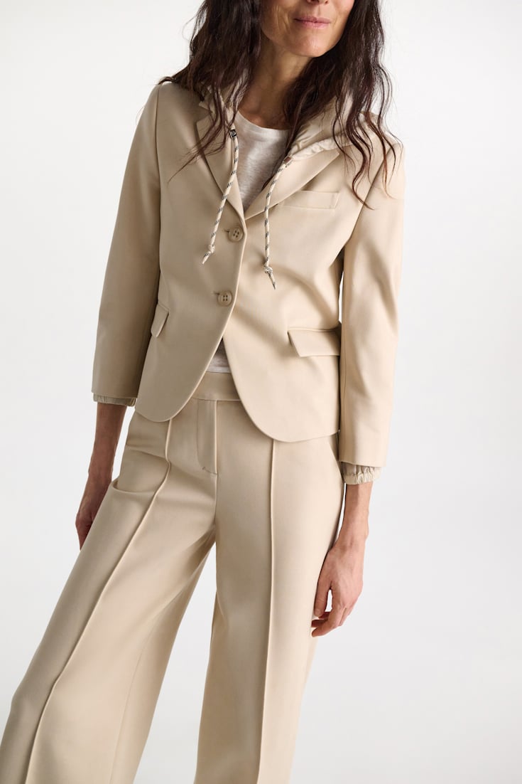 Dorothee Schumacher Cropped blazer in Punto Milano soft sand