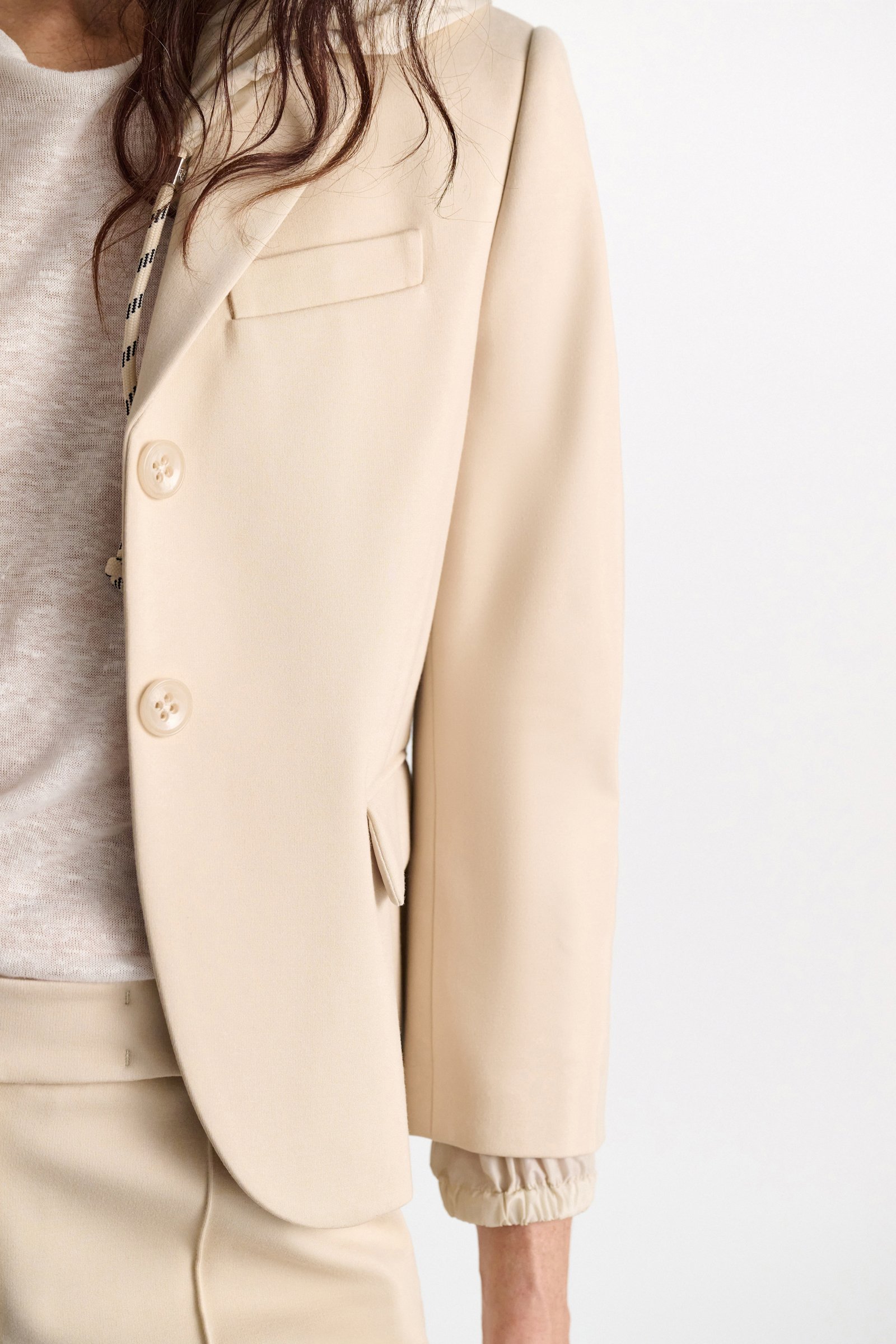 Dorothee Schumacher Cropped blazer in Punto Milano soft sand