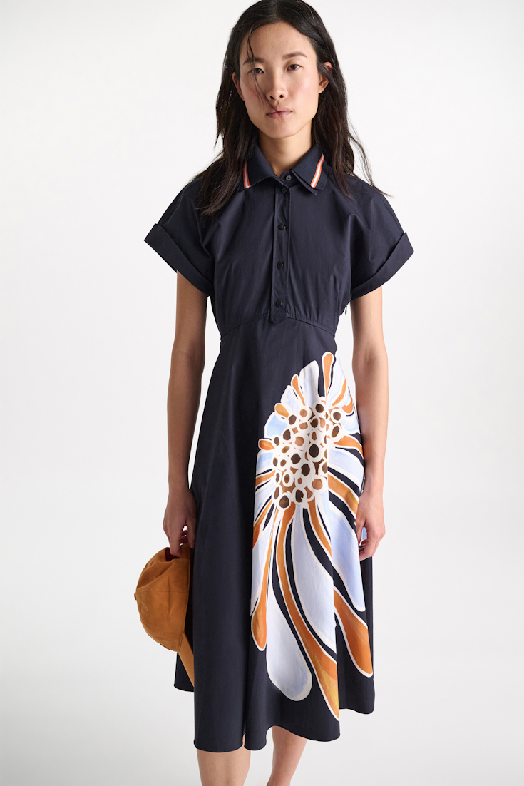 Dorothee Schumacher Kleid mit floralem Signature-Print aus Baumwoll-Popeline dream flower navy
