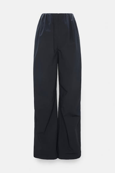 Dorothee Schumacher Pleated pants in garment washed cotton poplin dark navy