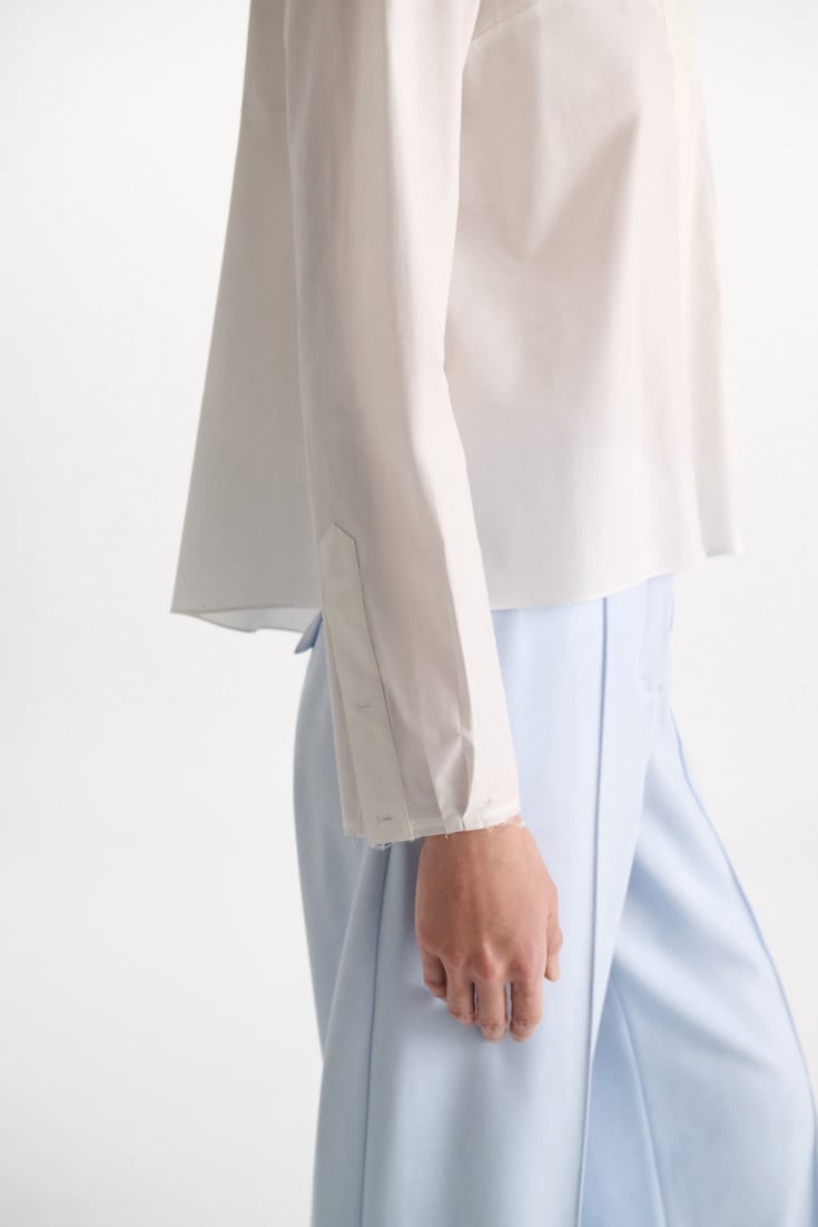 Dorothee Schumacher A-line cotton poplin blouse with removable collar white sky