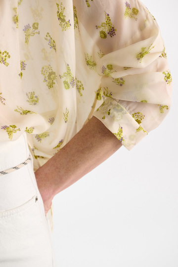 Dorothee Schumacher T-Blouse aus bedruckten Georgette Little Daydream lemon