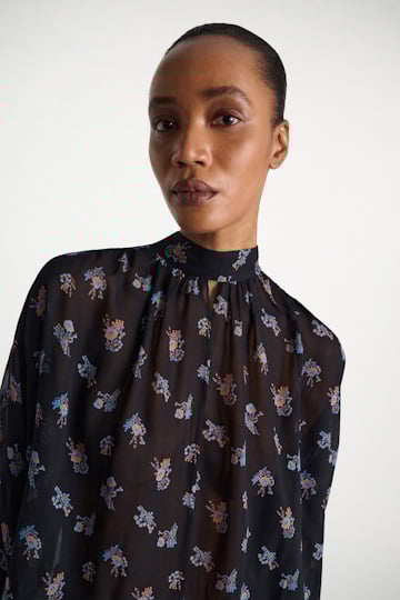 Dorothee Schumacher T-Blouse aus bedruckten Georgette Little Daydream navy orange