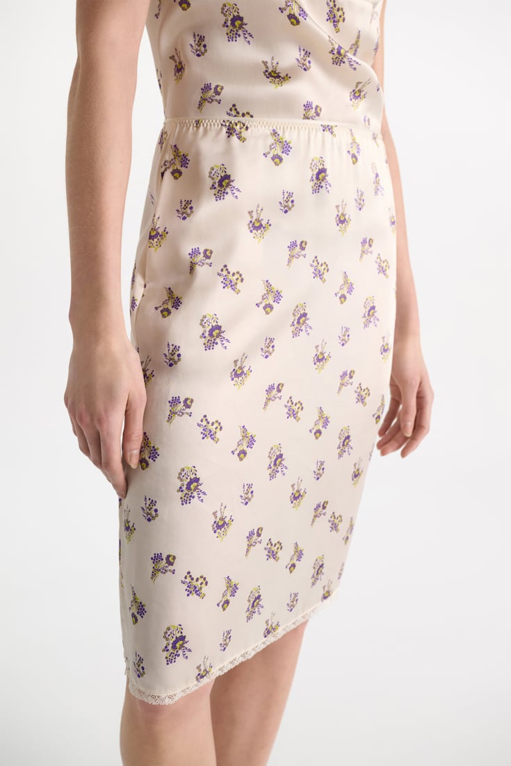 Dorothee Schumacher Lingerie-style skirt in printed silk satin little daydream yellow