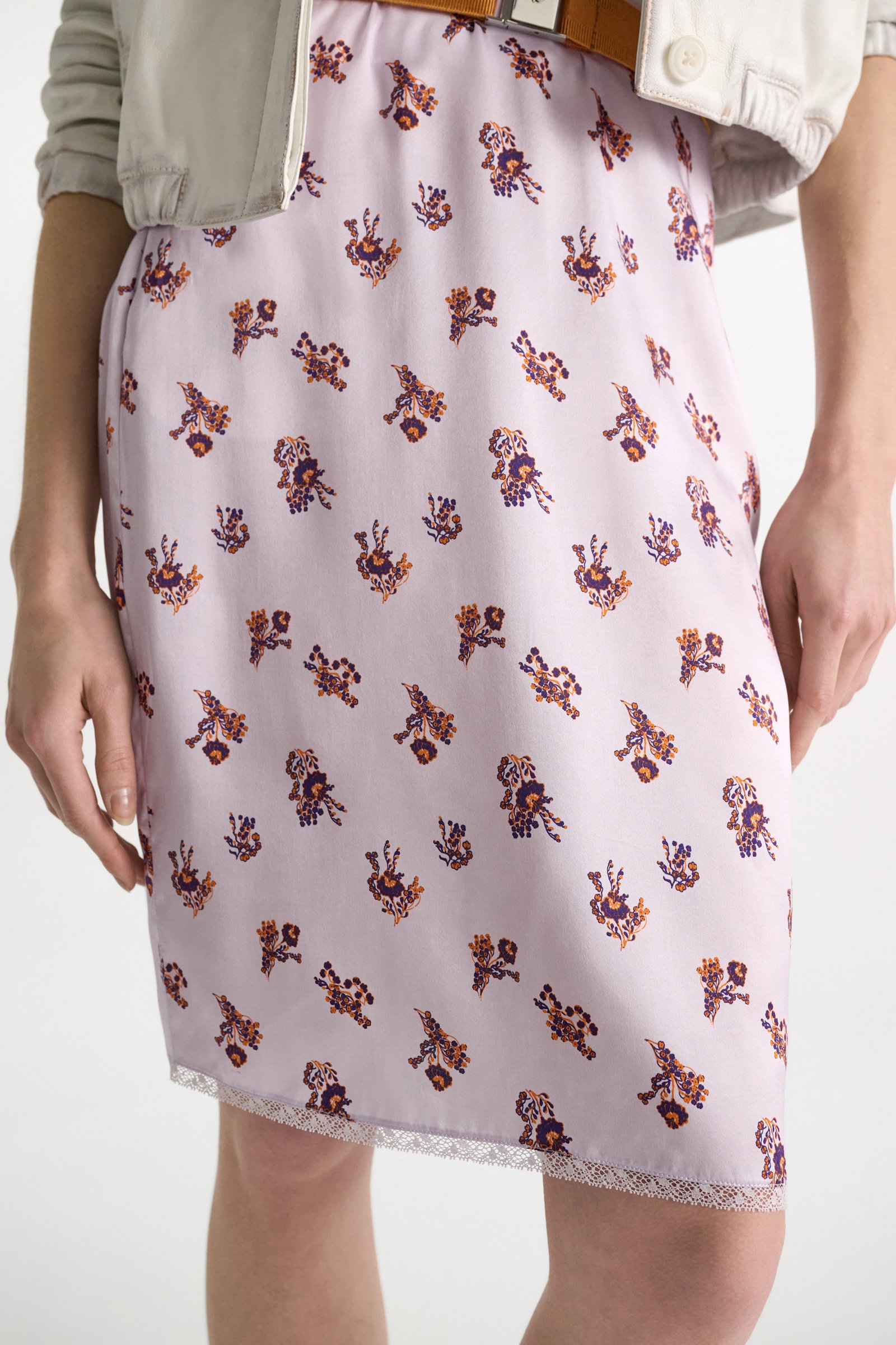 Dorothee Schumacher Lingerie-style skirt in printed silk satin little daydream lilac